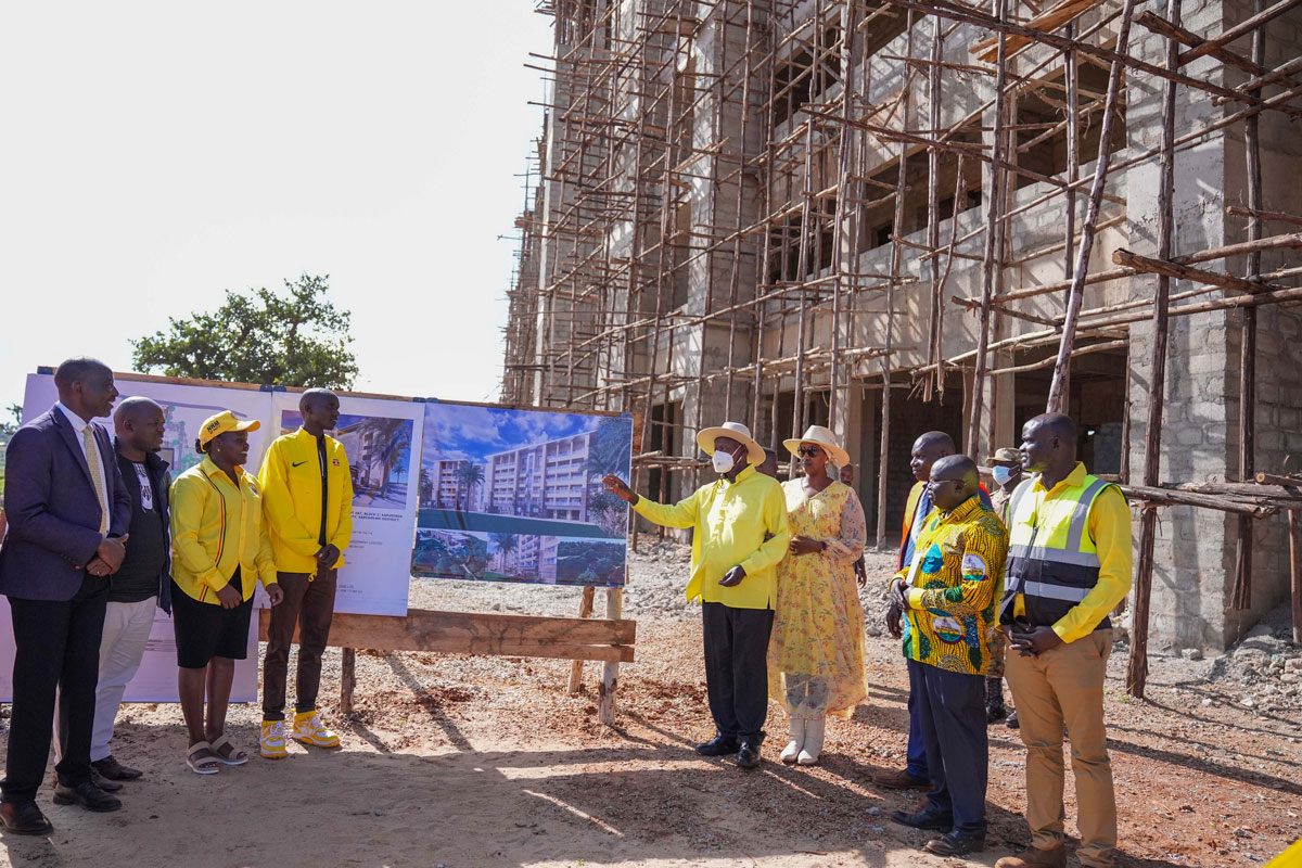Cheptegei---President-Museveni-inspects-Cheptegei's-Hotel-under-construction---Sebei-Sub-region4.jpg