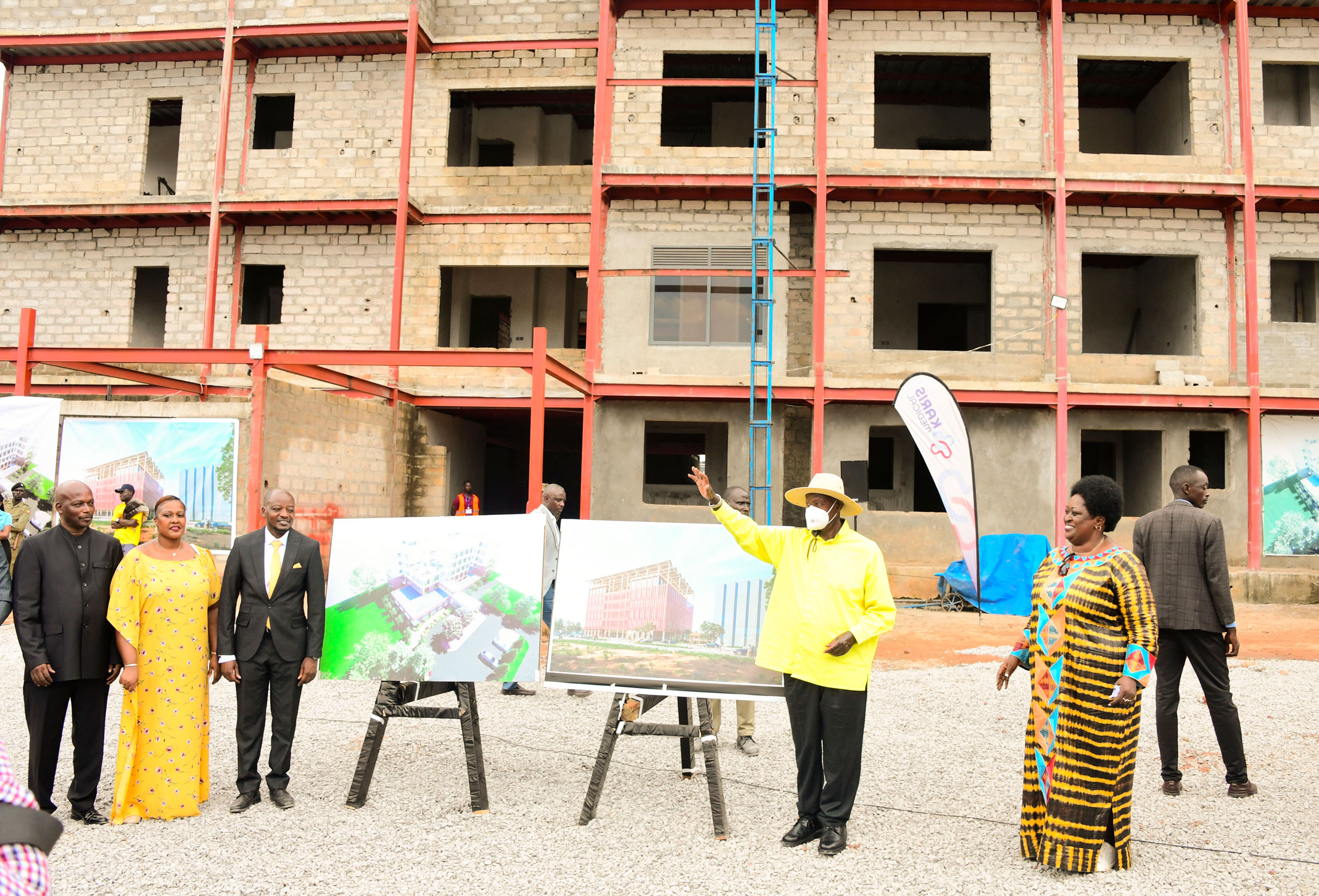 Museveni commissions construction of Hiinga Karis Medical Hospital and Karis Nursing University 