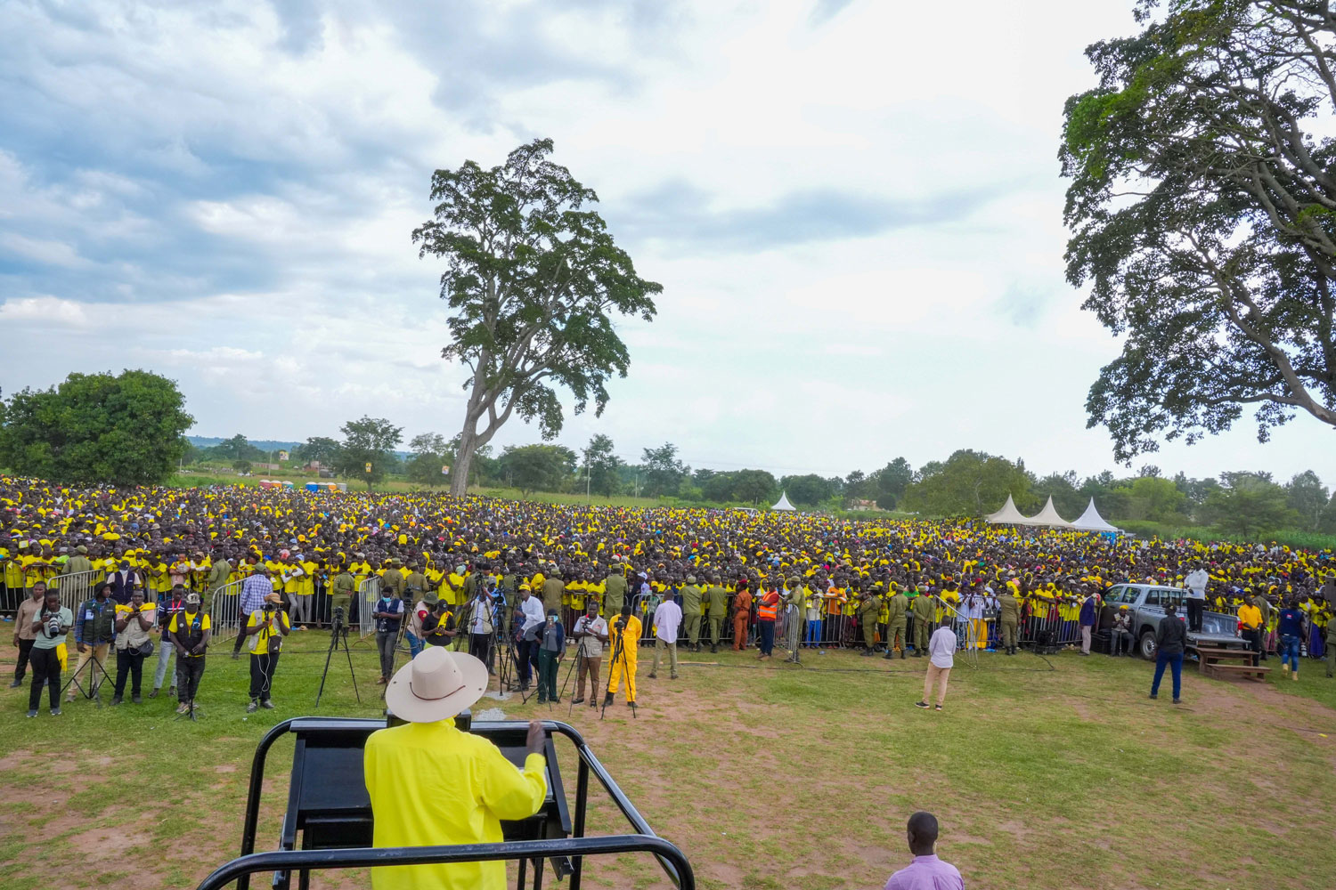 Museveni campaigns in Kibuku
