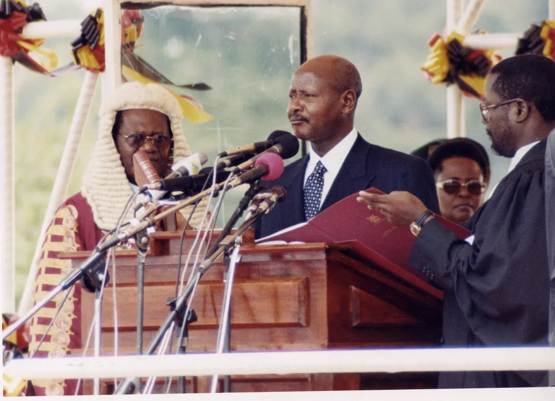 President Museveni taking an oath