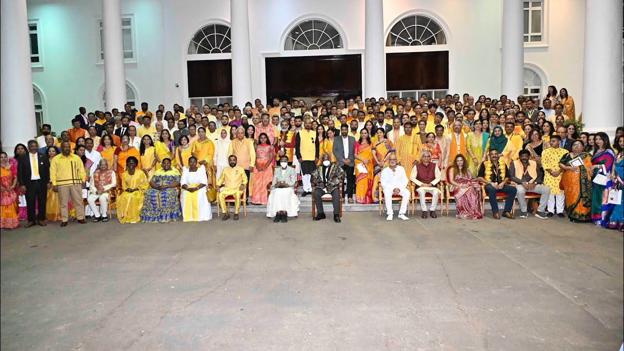 Embedded thumbnail for President Museveni hosts the Indian Community&#039;s Diwali festival at State House Entebbe