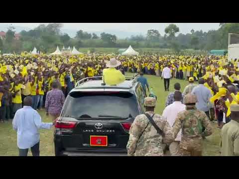 Embedded thumbnail for President Museveni campaigns in Kabarole District and Fort Portal City 